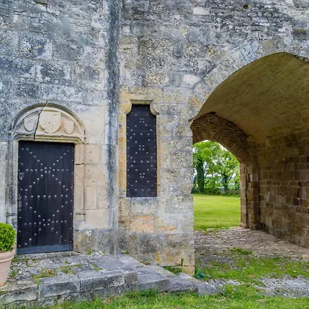 Sejour Experientiel Dans Demeure Historique Le Logis De Sigogne 4 Etoiles Bed & Breakfast