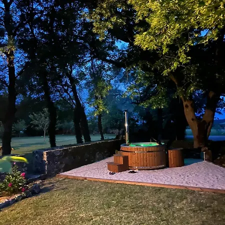 Bed & Breakfast Sejour Experientiel Dans Demeure Historique Le Logis De Sigogne 4 Etoiles *